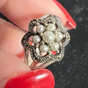925 STERLING SILVER PEARLS AND MARCASITES VINTAGE RING